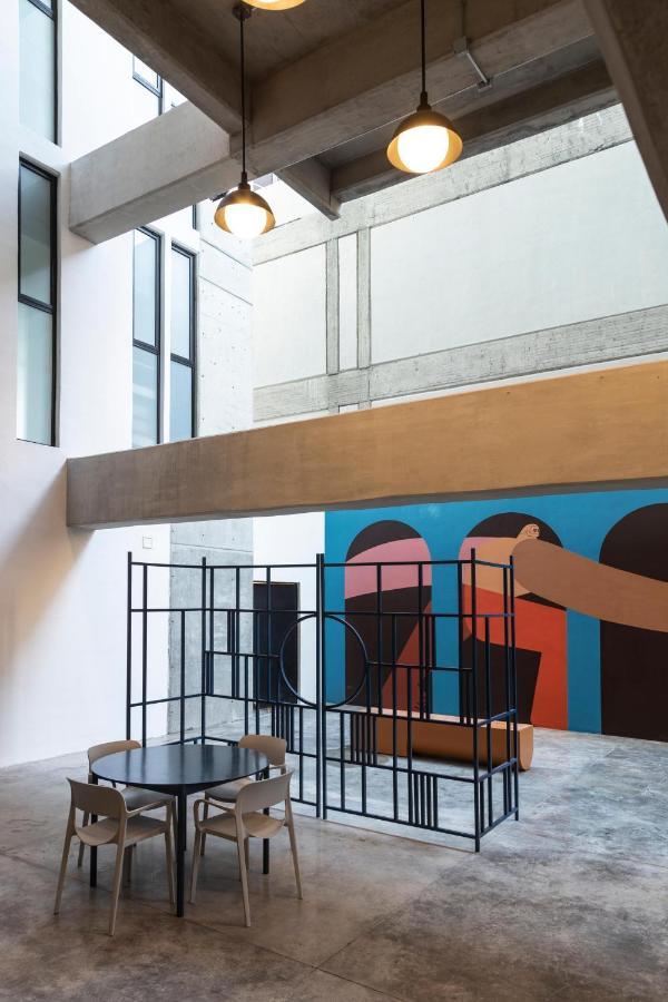 Loft In The Heart Of Americana, Have An Artsy Stay Γκουανταλαχάρα Εξωτερικό φωτογραφία