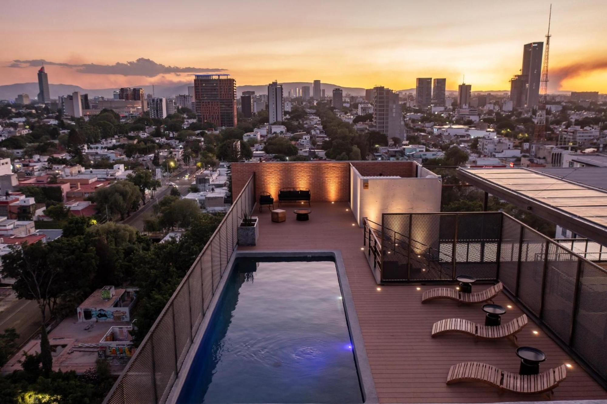 Loft In The Heart Of Americana, Have An Artsy Stay Γκουανταλαχάρα Εξωτερικό φωτογραφία